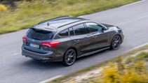 ford_2019_focus_st_wagon_magnetic_20.jpg