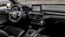 ford_2019_focus_st_wagon_magnetic_28.jpg