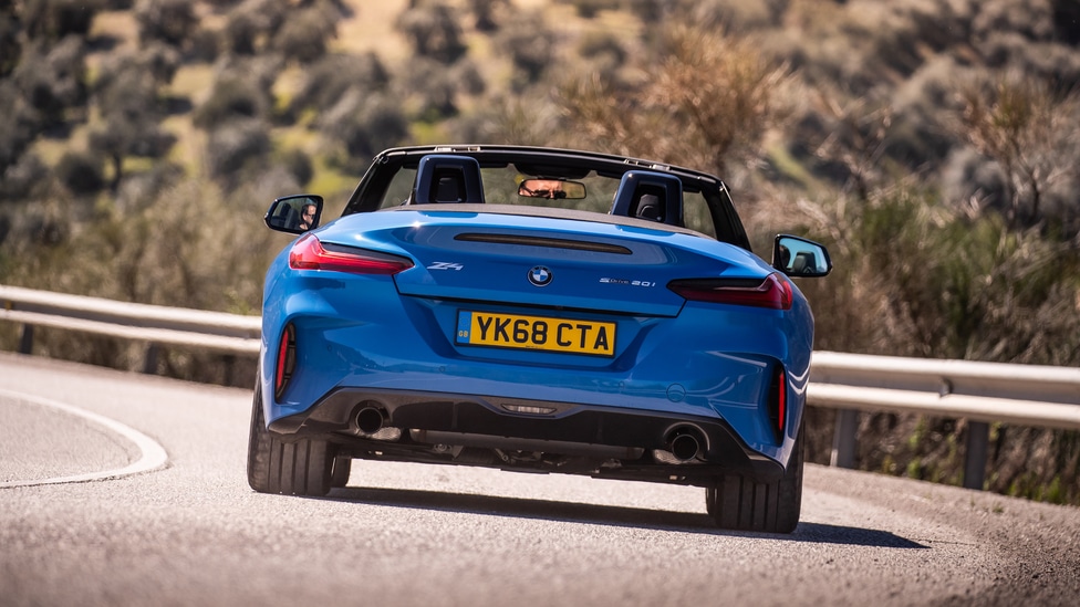 BMW Z4 sDrive20i review: is cheapest best? Reviews 2025 | Top Gear