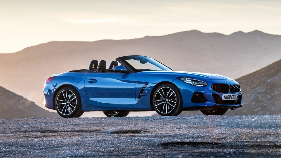 BMW Z4 sDrive20i review: is cheapest best? Reviews 2025 | Top Gear