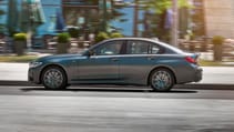 p90359862_highres_the-all-new-bmw-330e.jpg