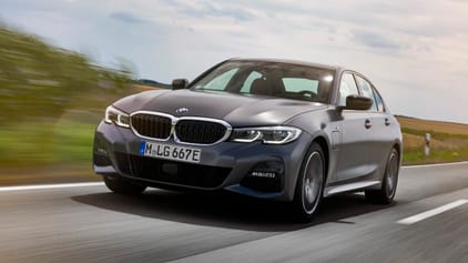 BMW 330e review: plug-in hybrid 3 Series driven Reviews 2025 | Top Gear