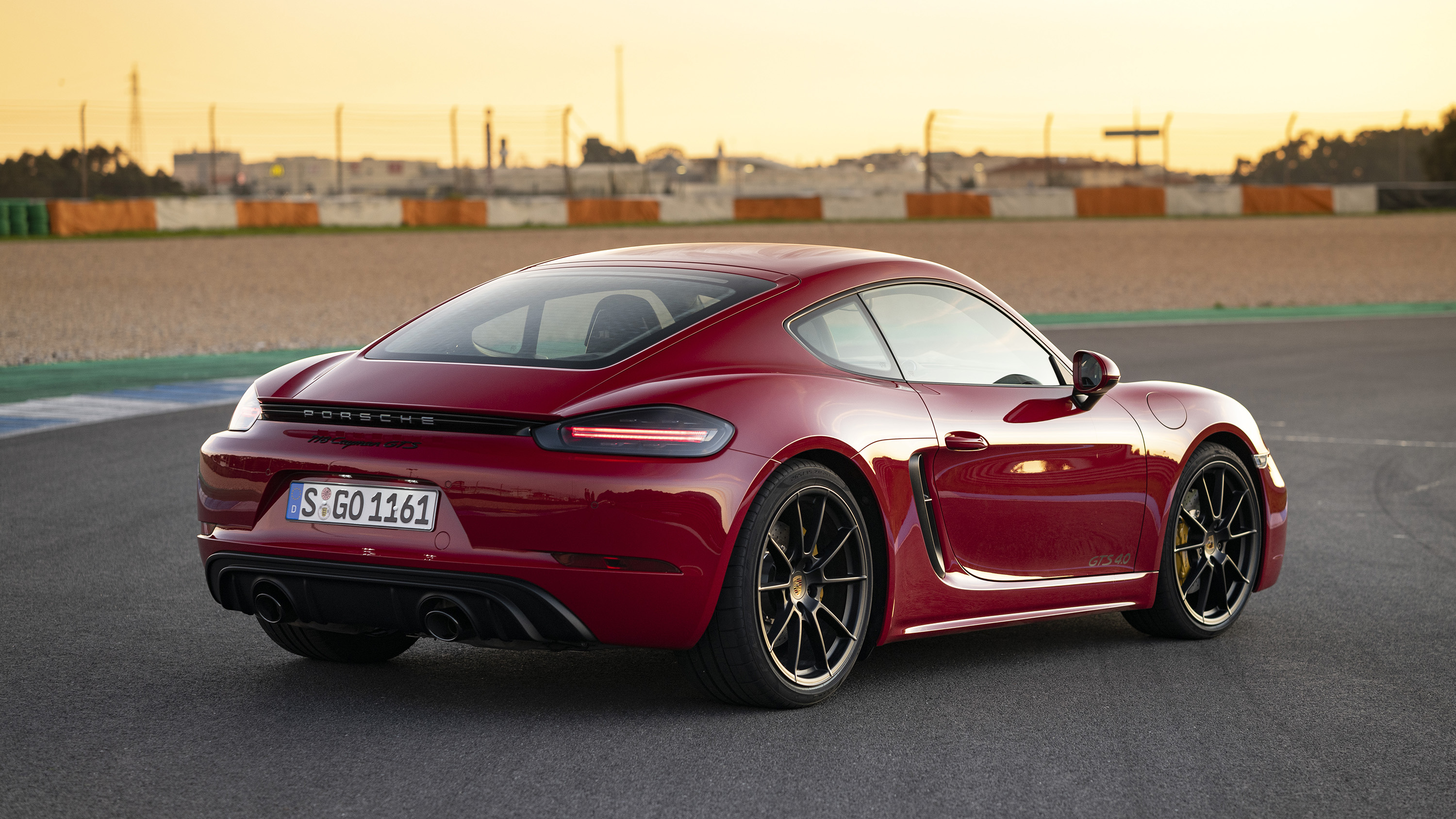Porsche 718 Gts 4 0 Review The 6cyl Cayman Is Back Reviews 22 Top Gear