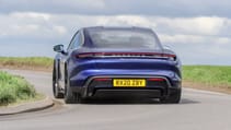 taycan_blue_turbo_006.jpg