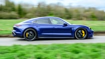 taycan_blue_turbo_048.jpg