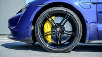 taycan_blue_turbo_097.jpg