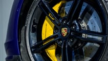 taycan_blue_turbo_098.jpg