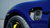 taycan_blue_turbo_099.jpg