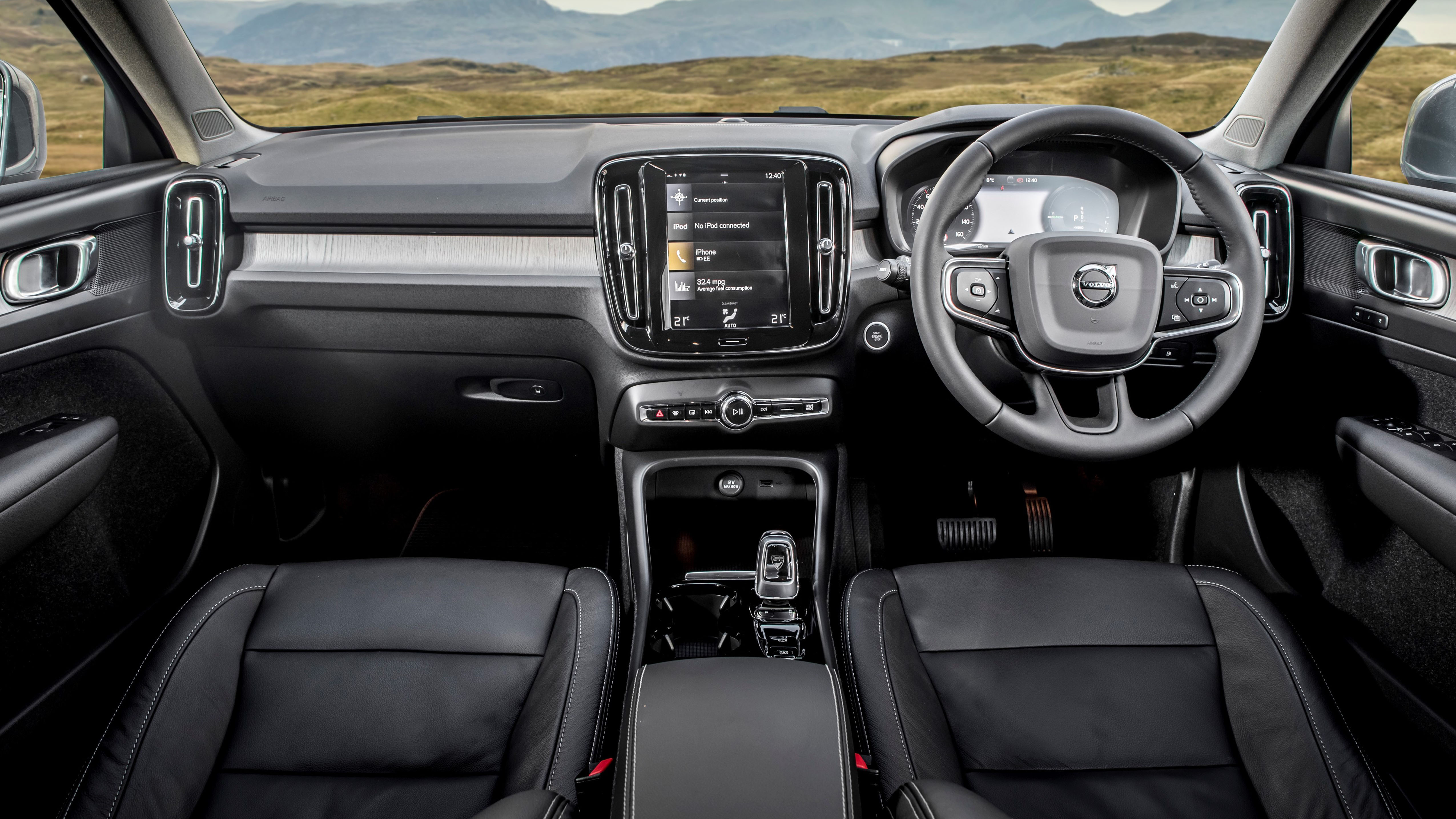 Volvo hybrid store xc40