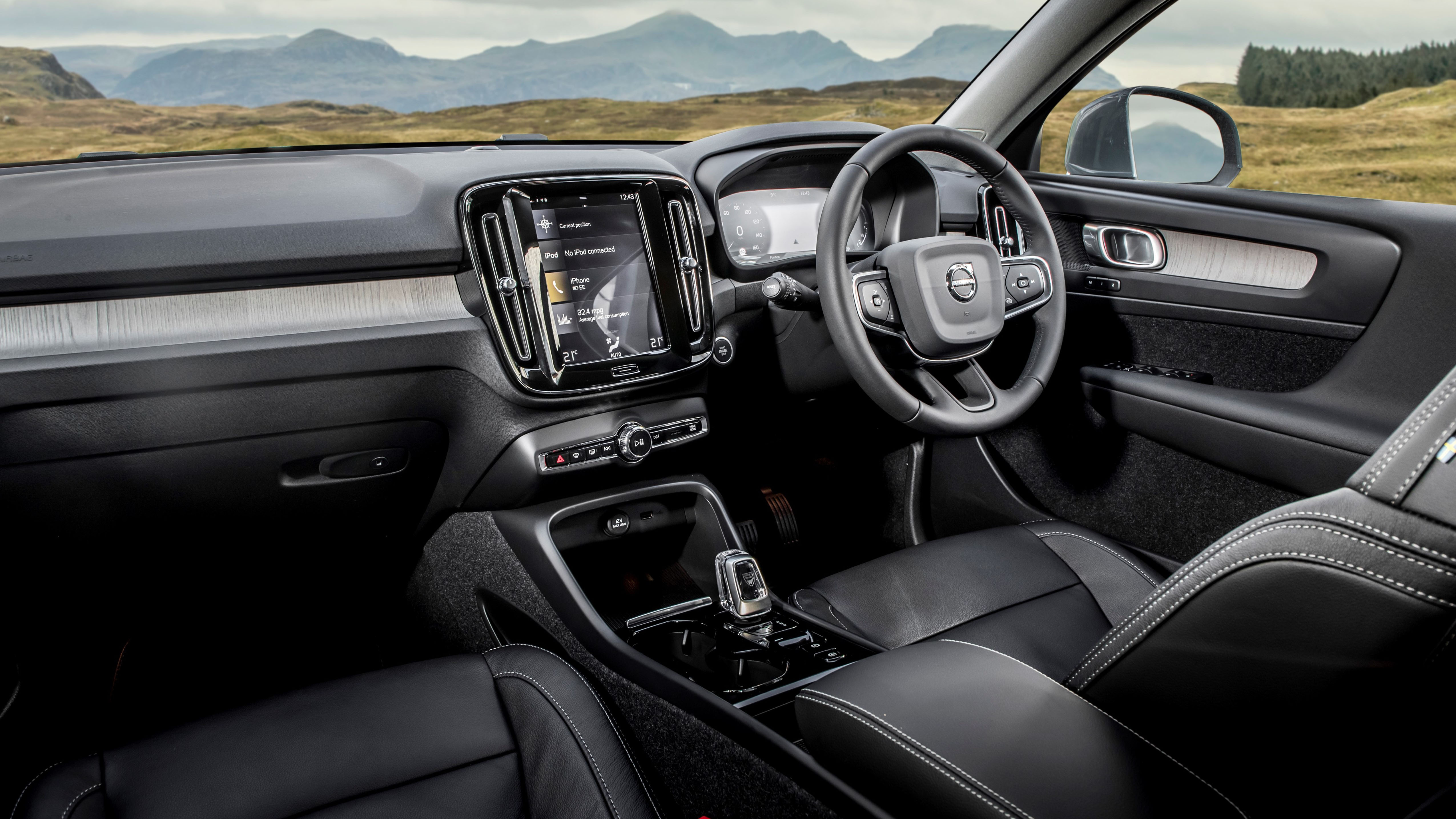 Volvo xc40 1.5 t5 new arrivals recharge phev
