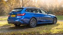topgear_-_drives_-_a4_allroad-discoverysport-320d_xdrive_-045.jpg