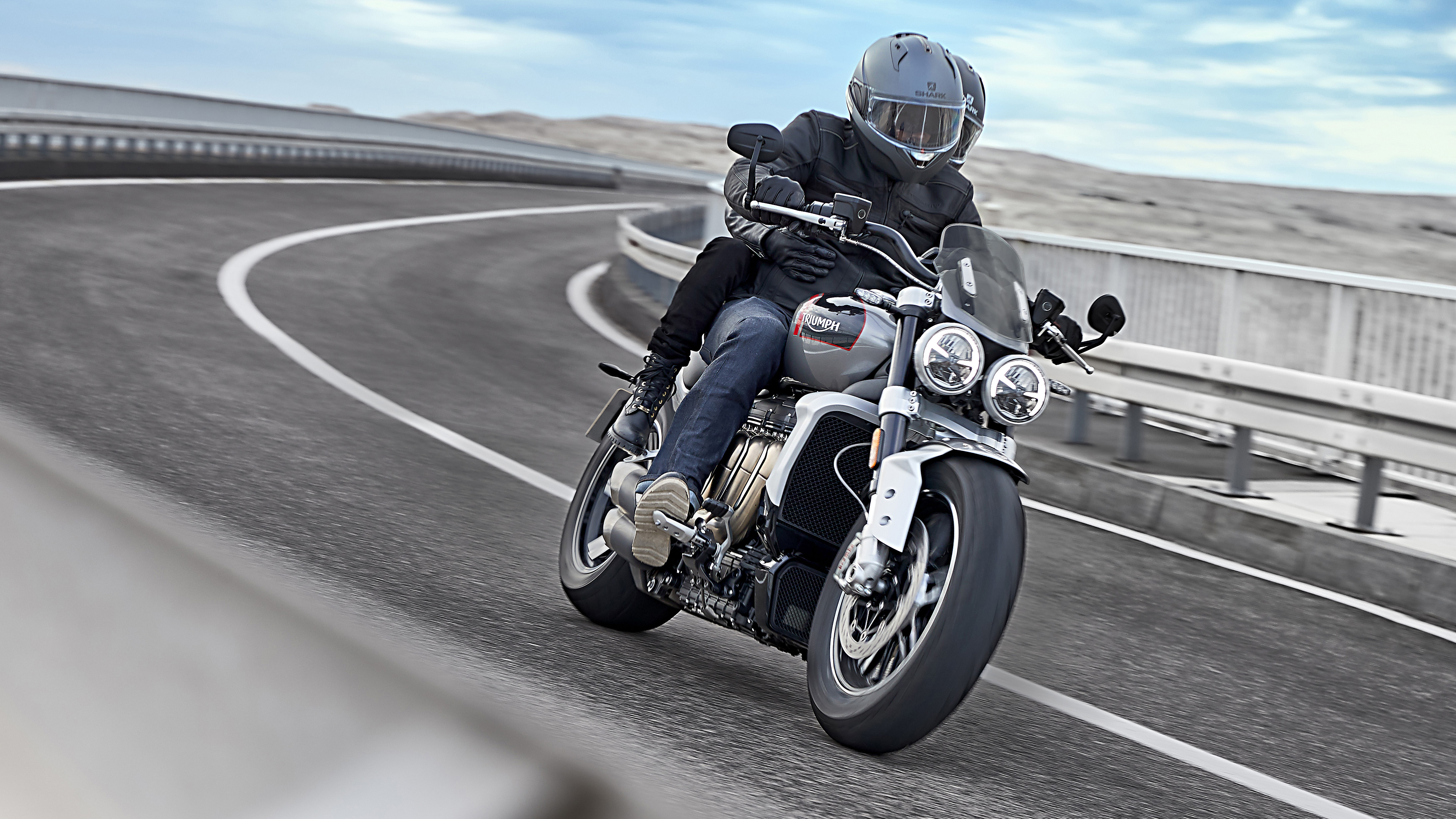 Triumph Rocket R review does a crazy 2 500cc bike work Reviews 2025 Top Gear