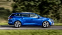 all-new_megane_e-tech_plug-in_hybrid_16.jpg