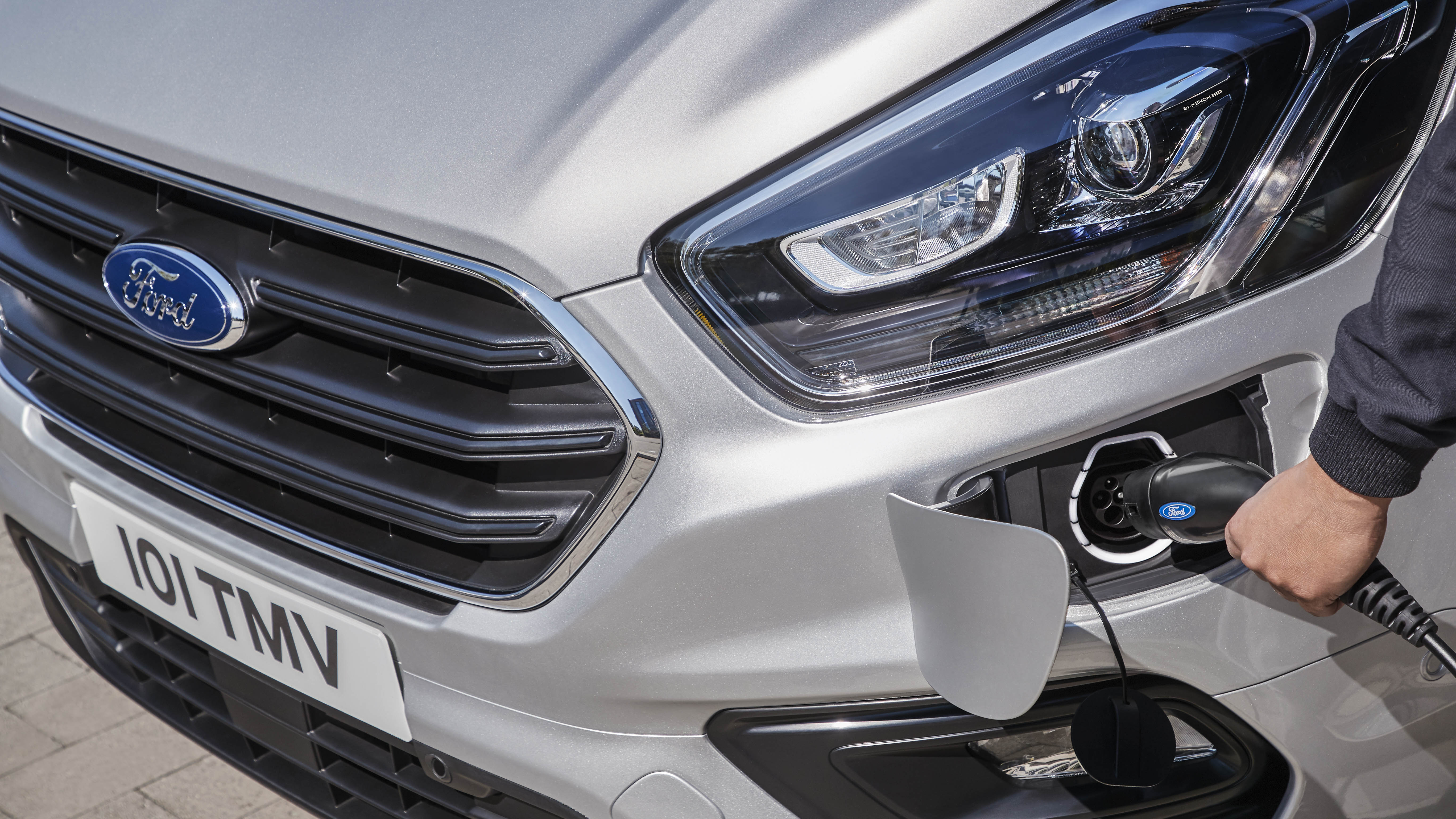 Ford transit 2024 custom phev price
