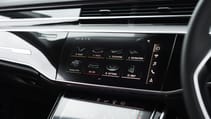 audiuk00027994_audi_s8_quattro.jpg