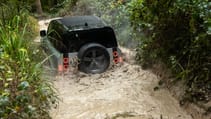 lr_def_p300_indus_silver_eastnor_281020_061.jpg