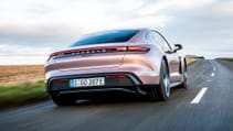 porsche_taycan_009.jpg