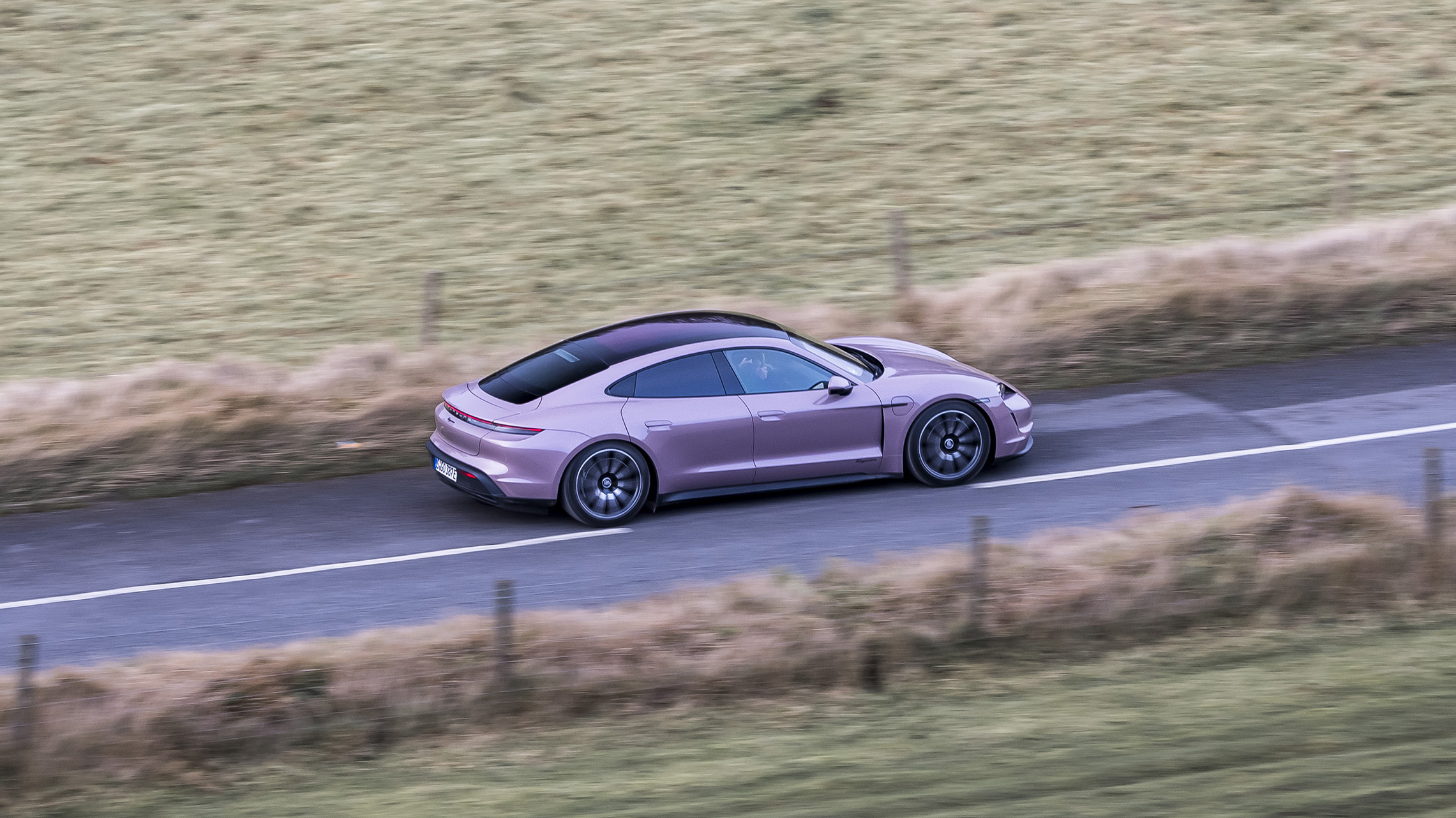 porsche_taycan_044.jpg