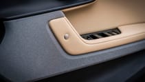 polestar2_hdg_void_070.jpg