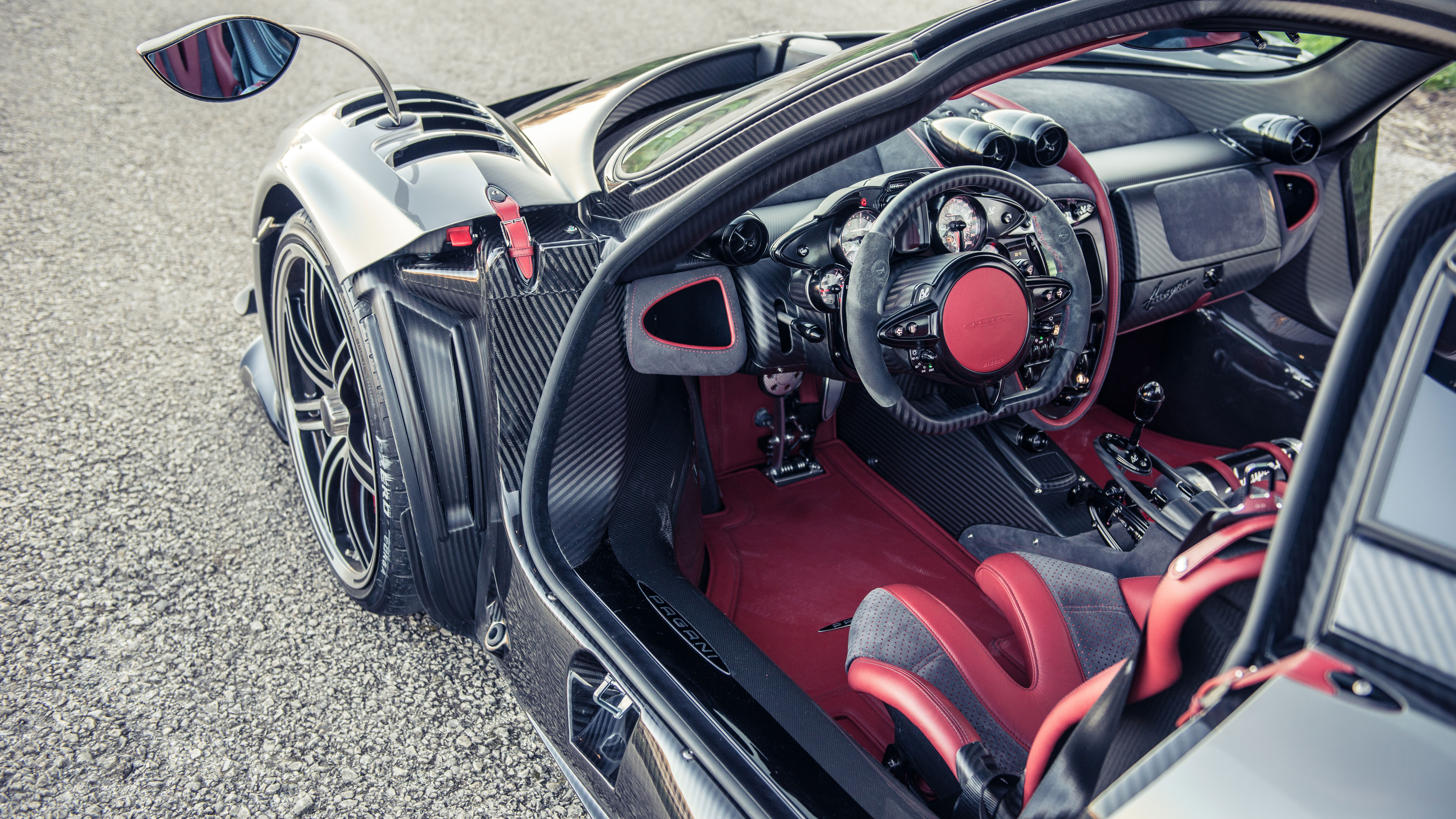 First drive the hardcore Pagani Huayra BC Top Gear