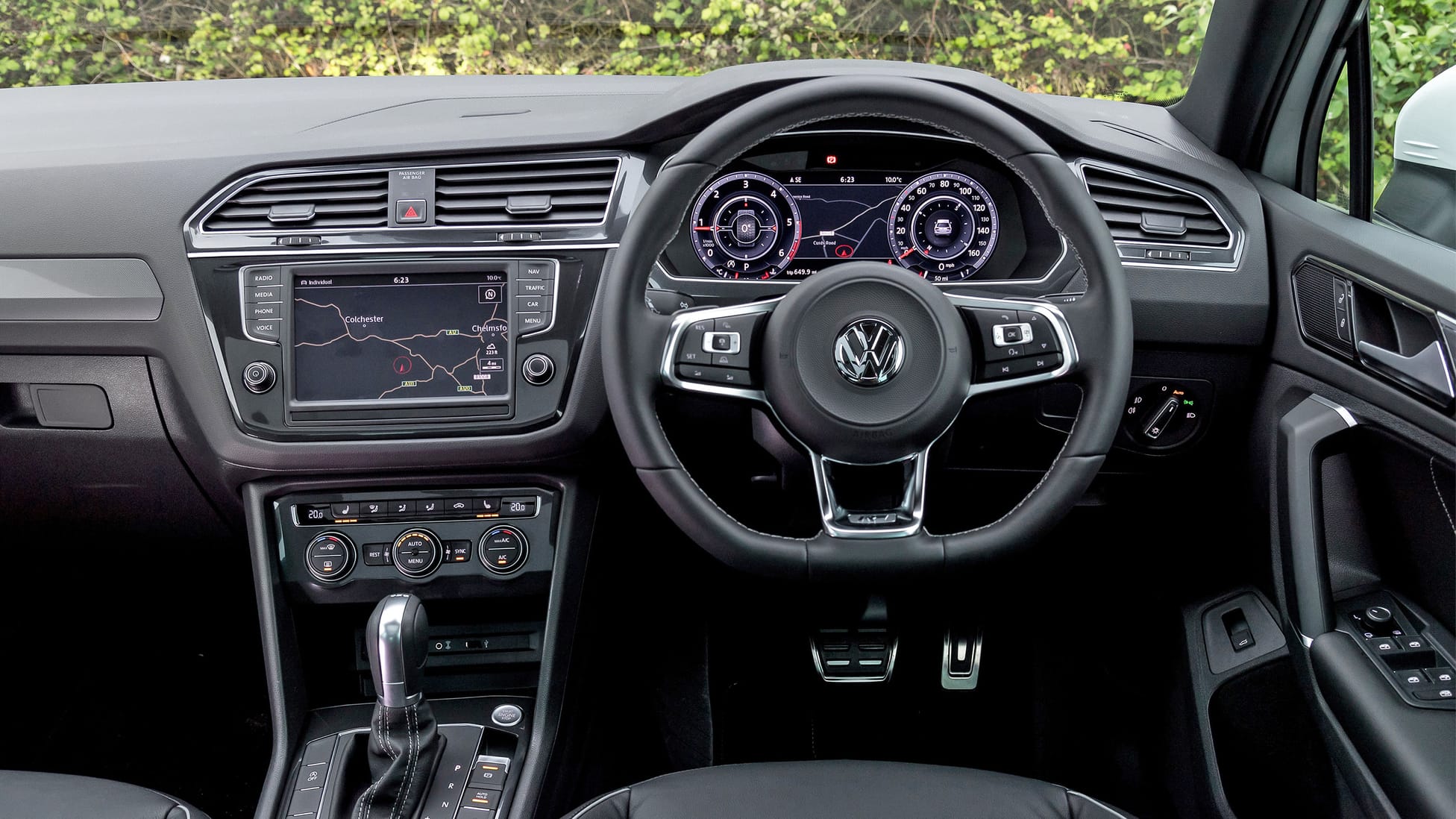 Review the Volkswagen Tiguan RLine Reviews 2025 Top Gear