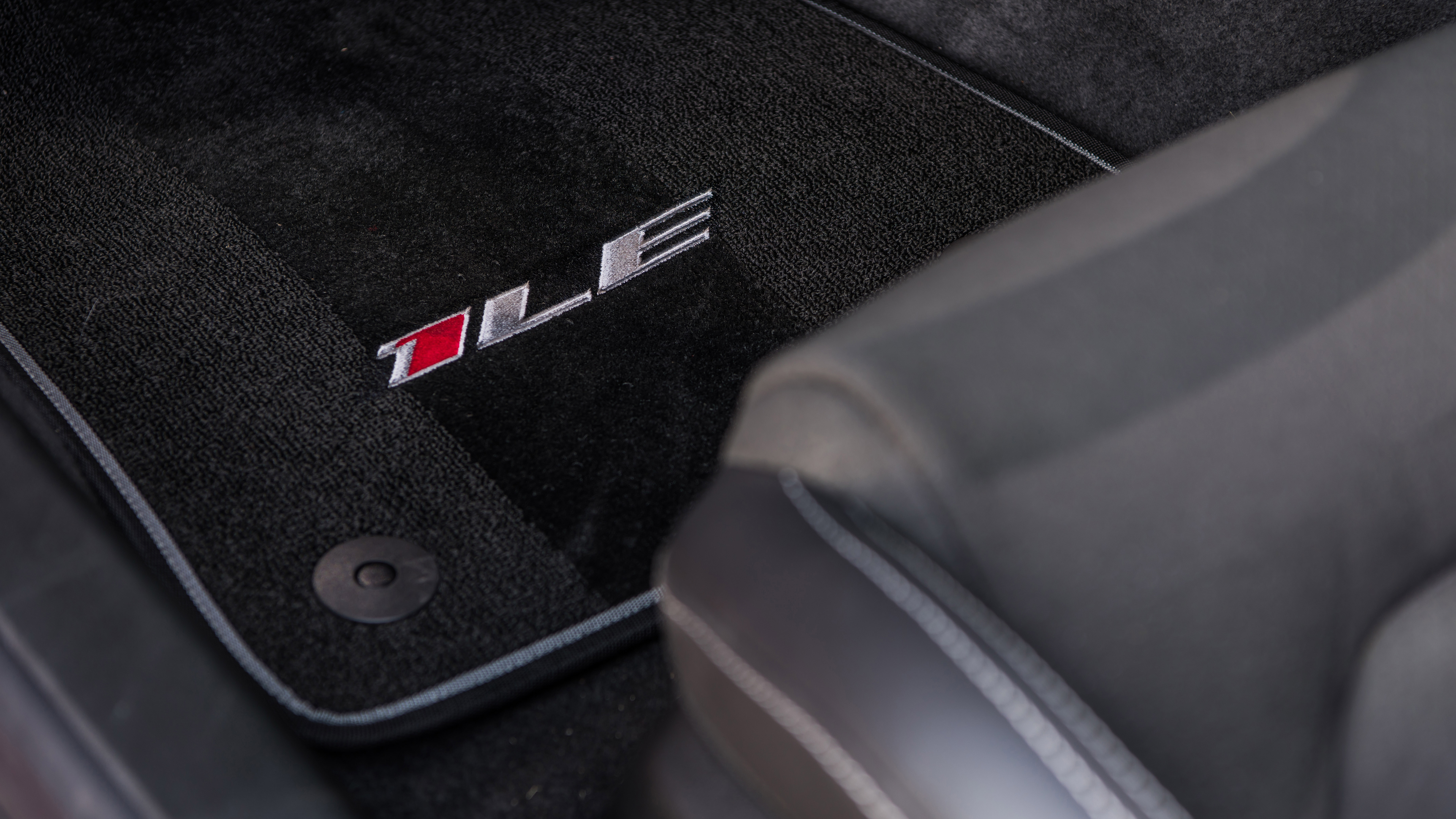 1le clearance floor mats