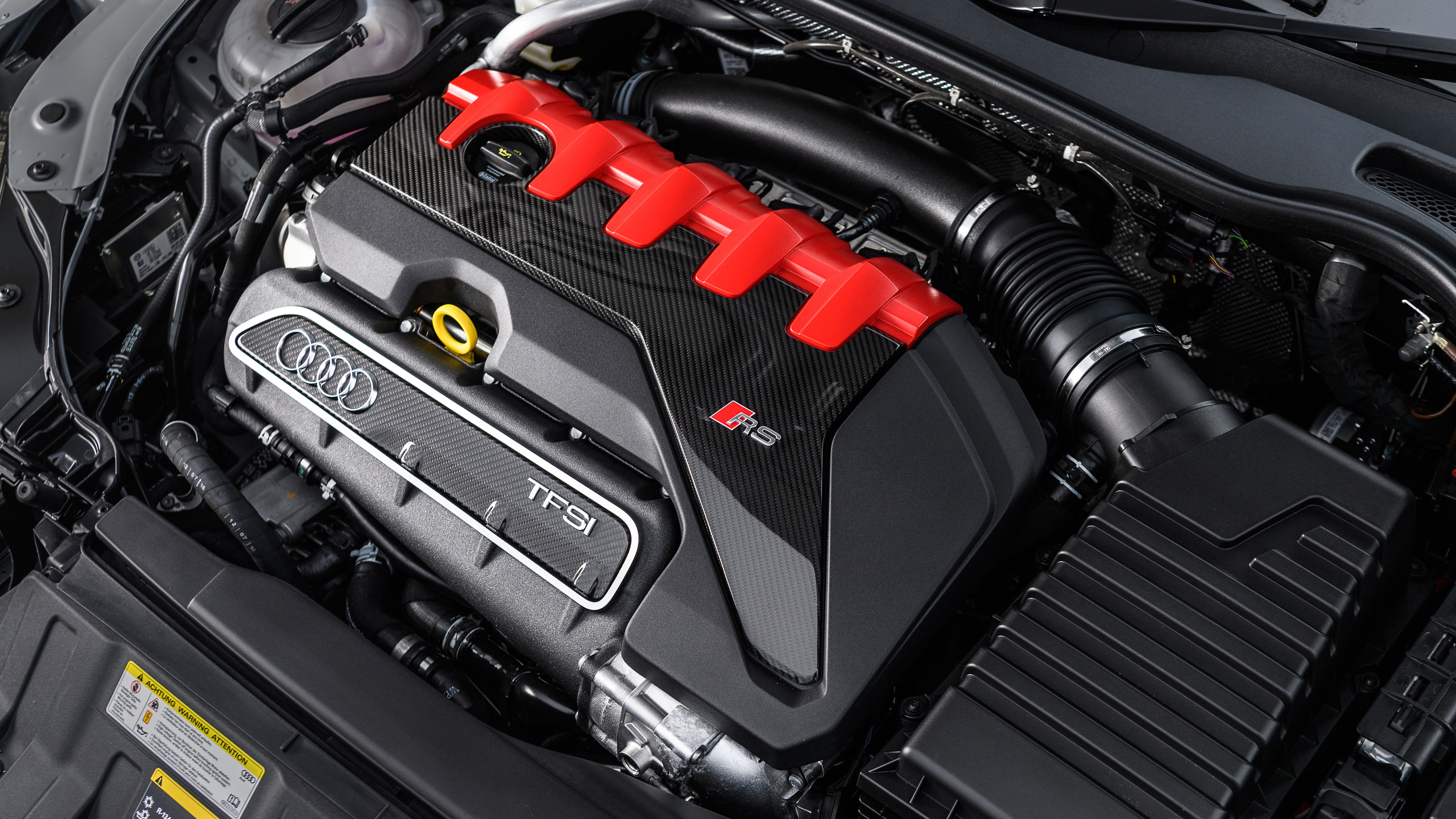 Какие двигателя комплектовались. Audi TT RS engine. Двигатель Ауди ТТ РС 2.5. Ауди ТТ 2021 мотор. Мотор Ауди рс3.