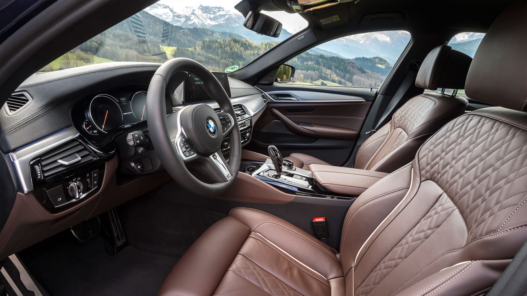 BMW M550i xDrive review 462bhp V8 5 Series tested Reviews 2025 Top Gear