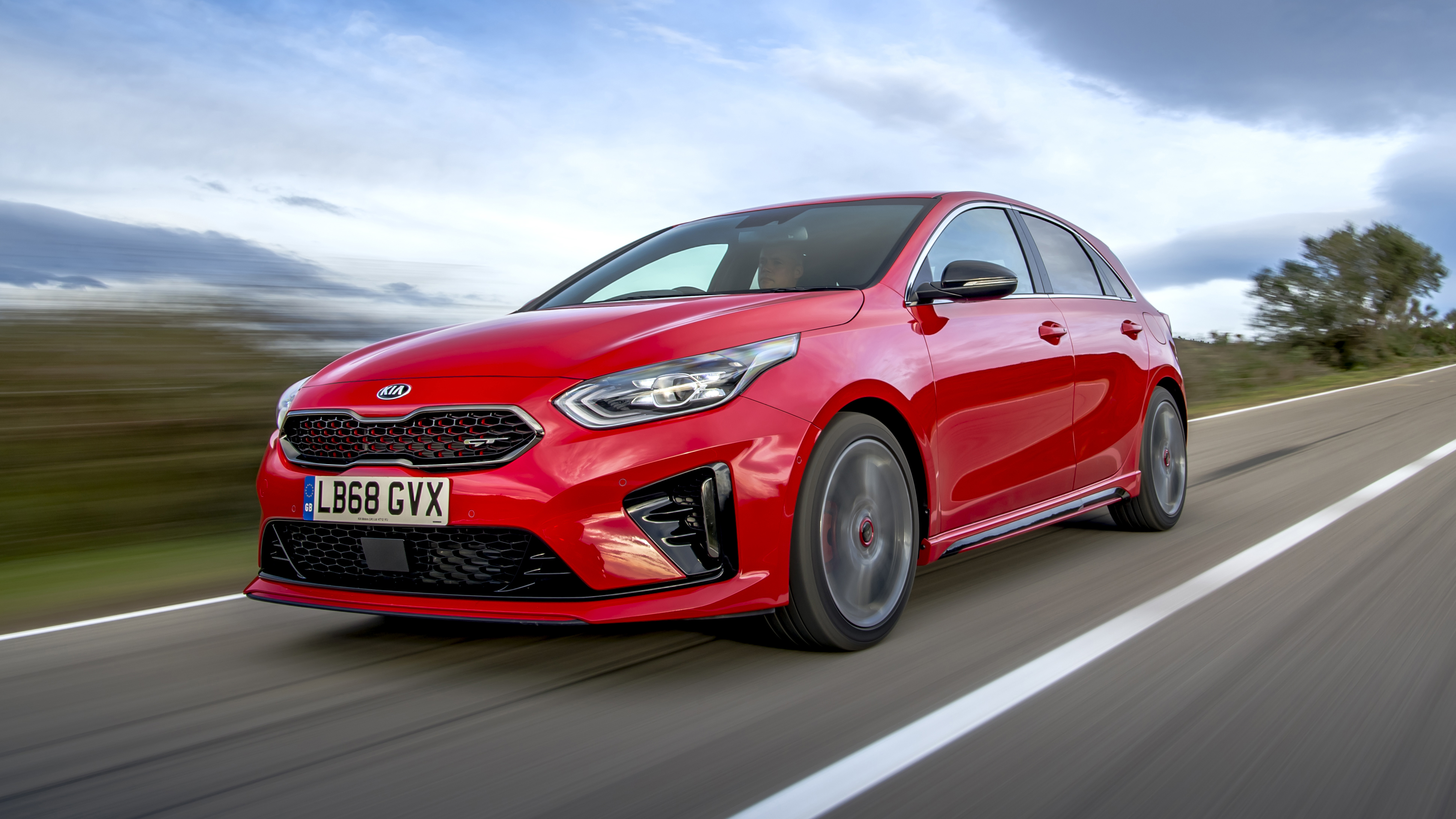 Kia Proceed GT and Ceed GT review: 201bhp hot hatch twins tested