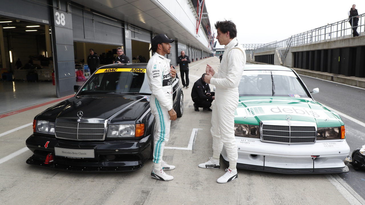 How good does a Mercedes 190E racecar feel today? Reviews 2024