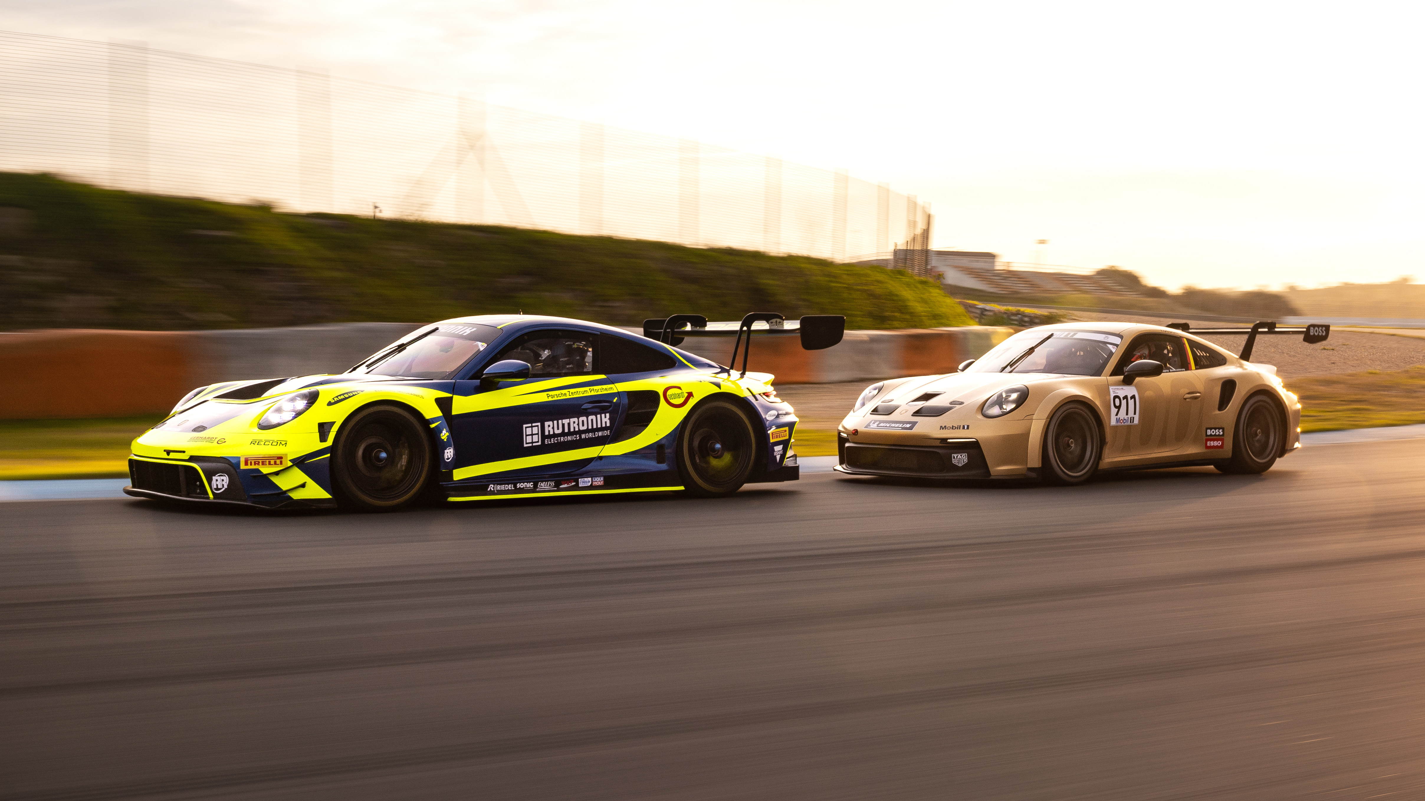 C%20Porsche%20911%20R.jpg