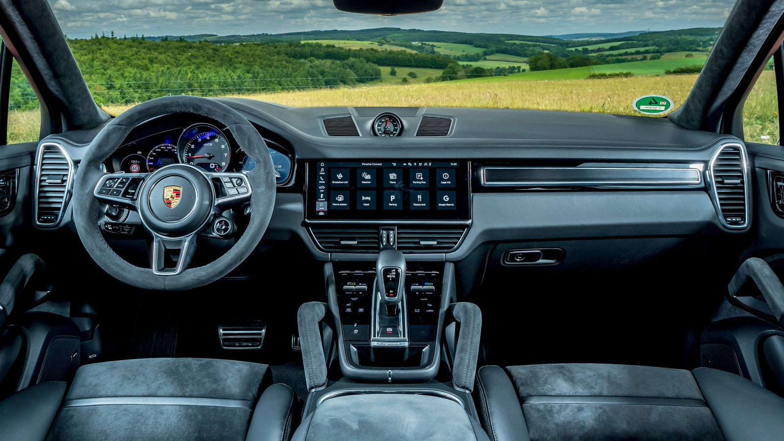 Five things to know about the new Porsche Cayenne's fresh interior