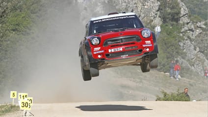 Mini Cooper # 305 Dakar 2011