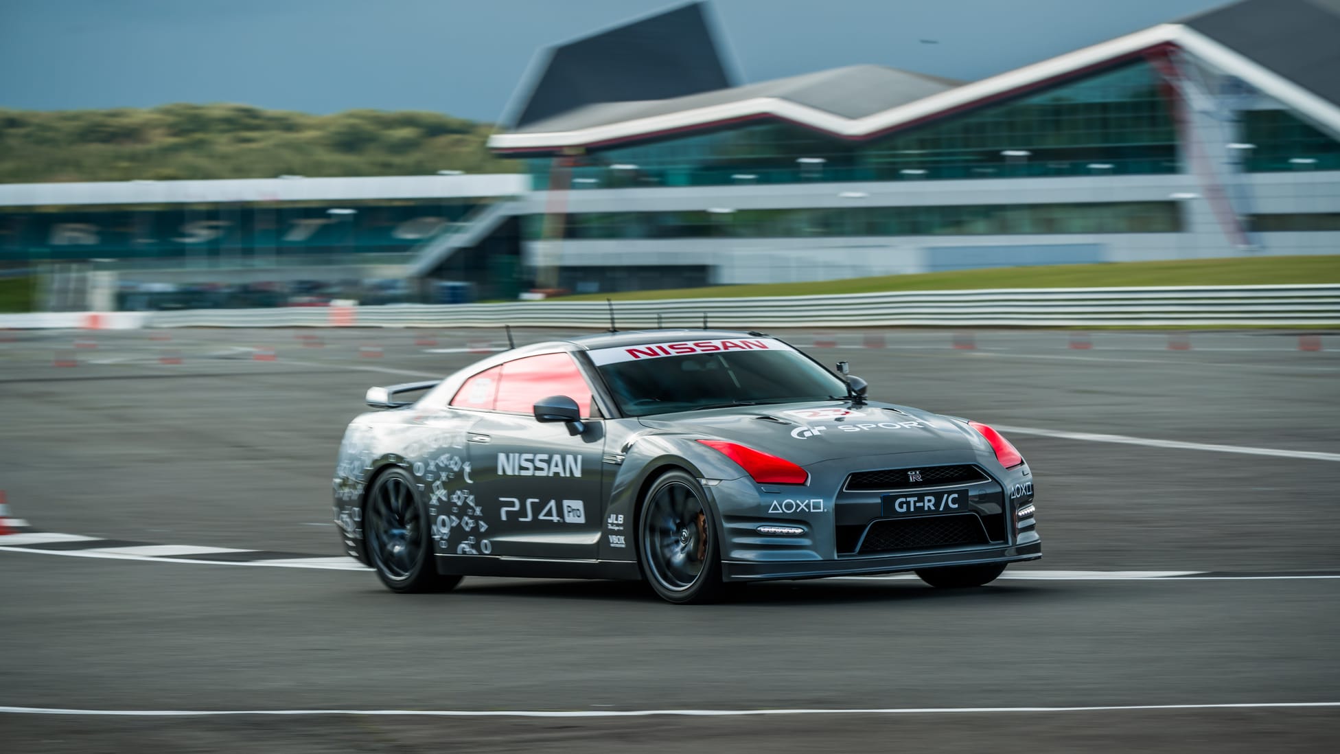 Driving Nissan's remote-control GT-R/C | Top Gear