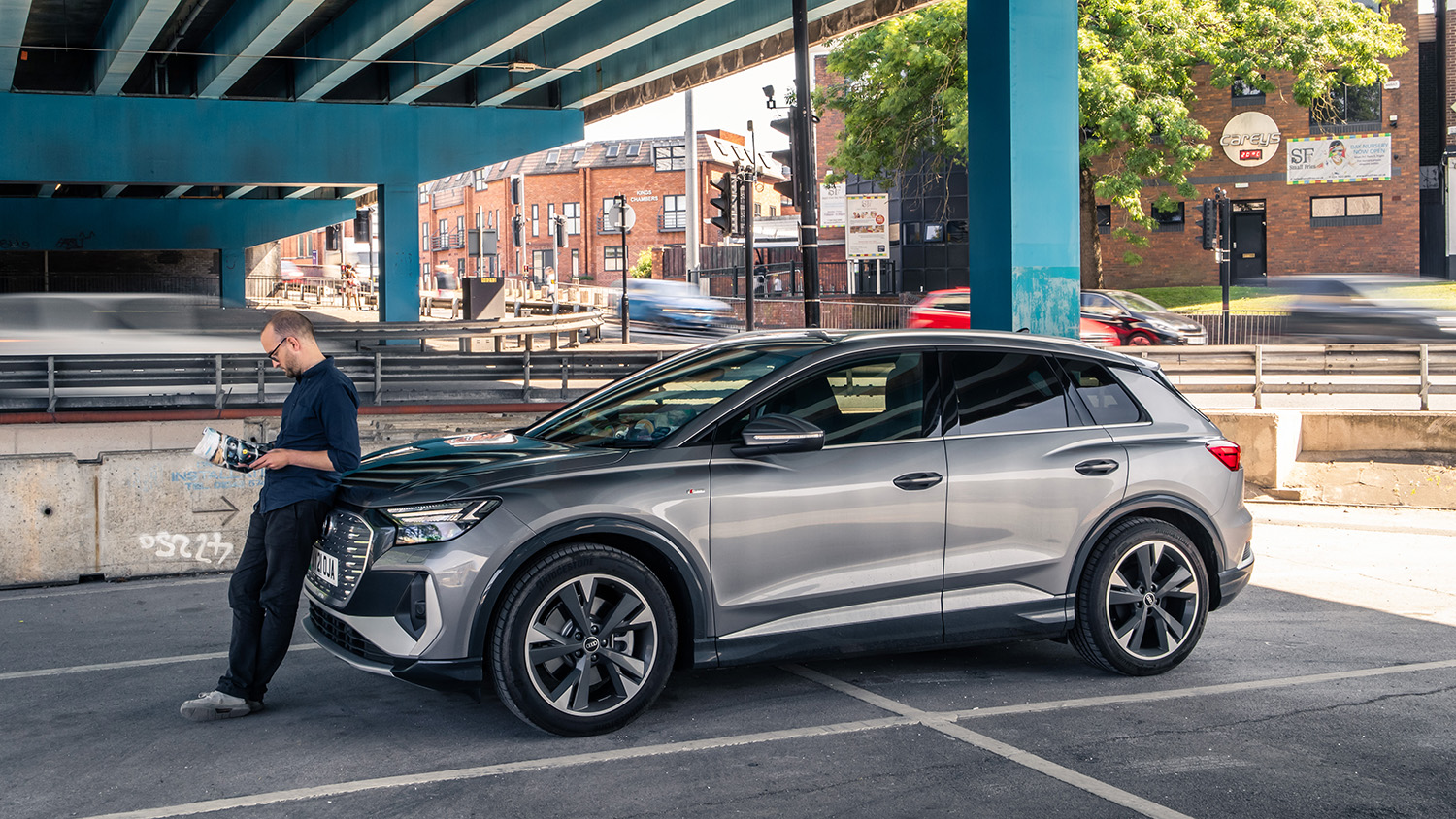 Static view of the Audi Q4 e-tron