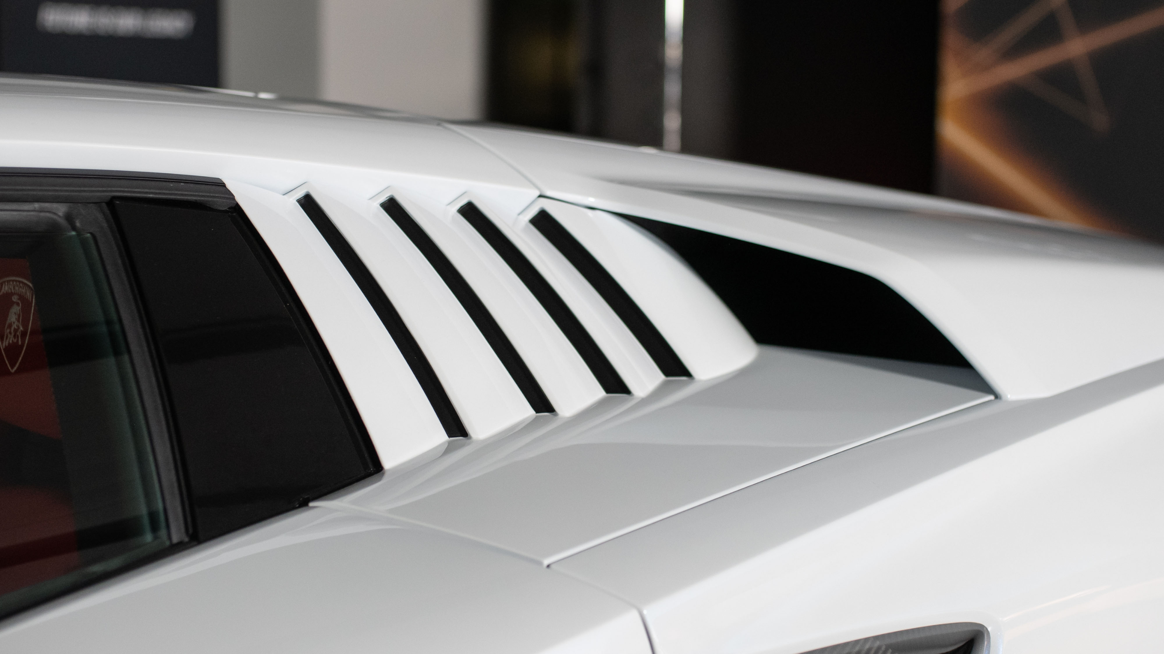 Guess who's back: all hail the new Lamborghini Countach LPI 800-4 | Top ...