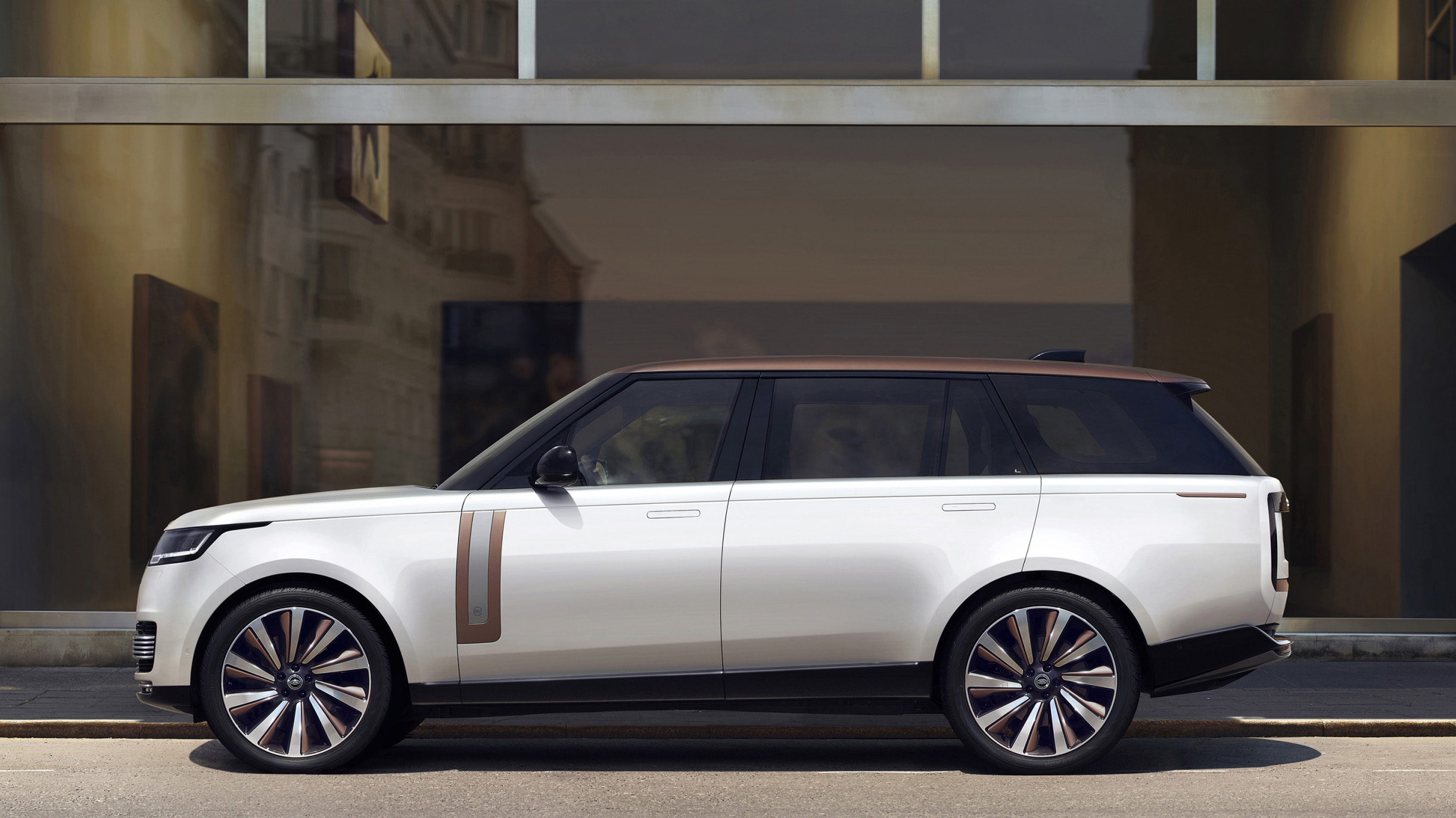 Vleugels omroeper Zeeziekte This is the brand new, fifth-generation Range Rover | Top Gear