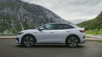 Volkswagen ID.5 white side profile