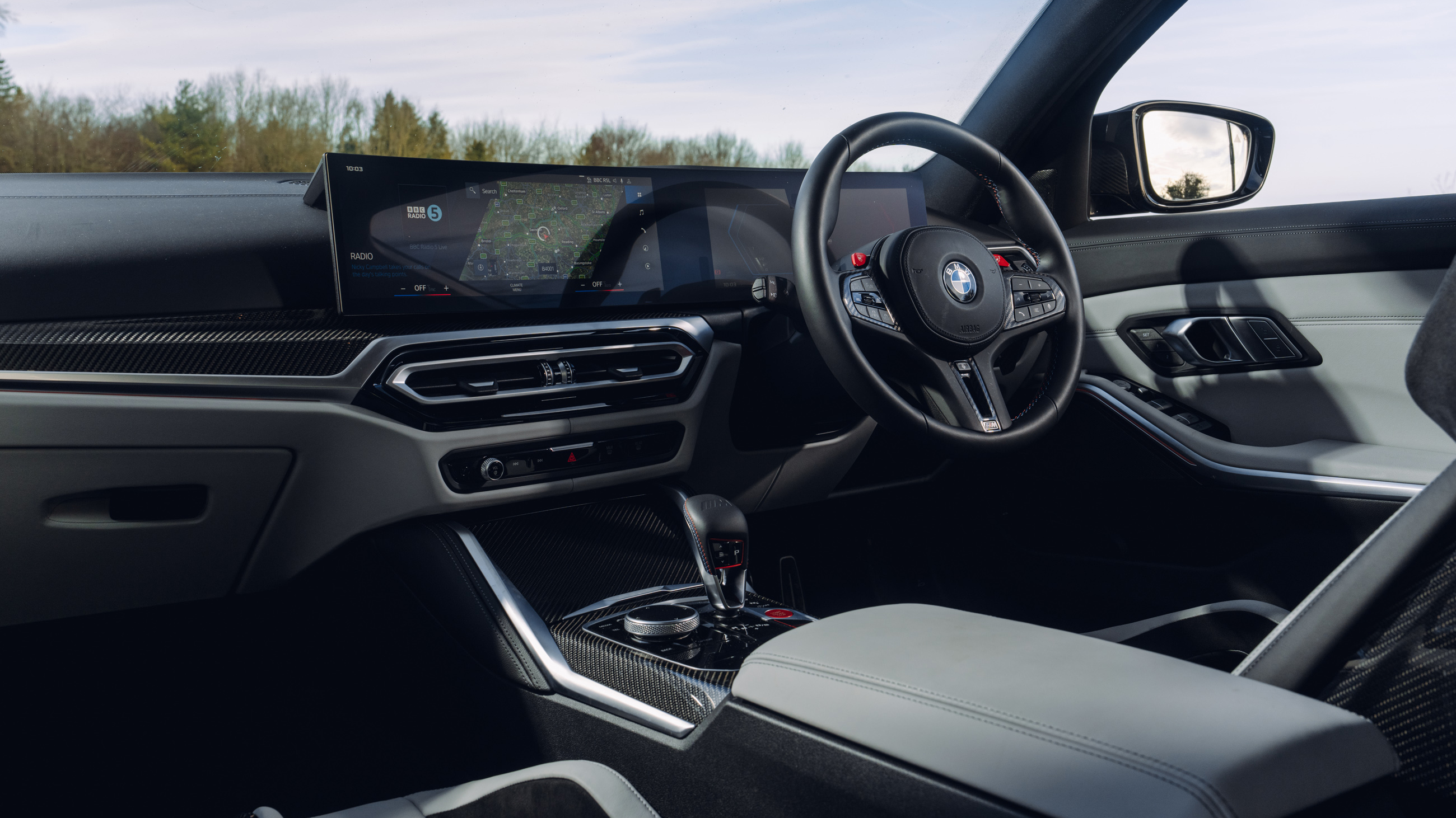 BMW M3 Touring vs Porsche Taycan GTS Sport Turismo