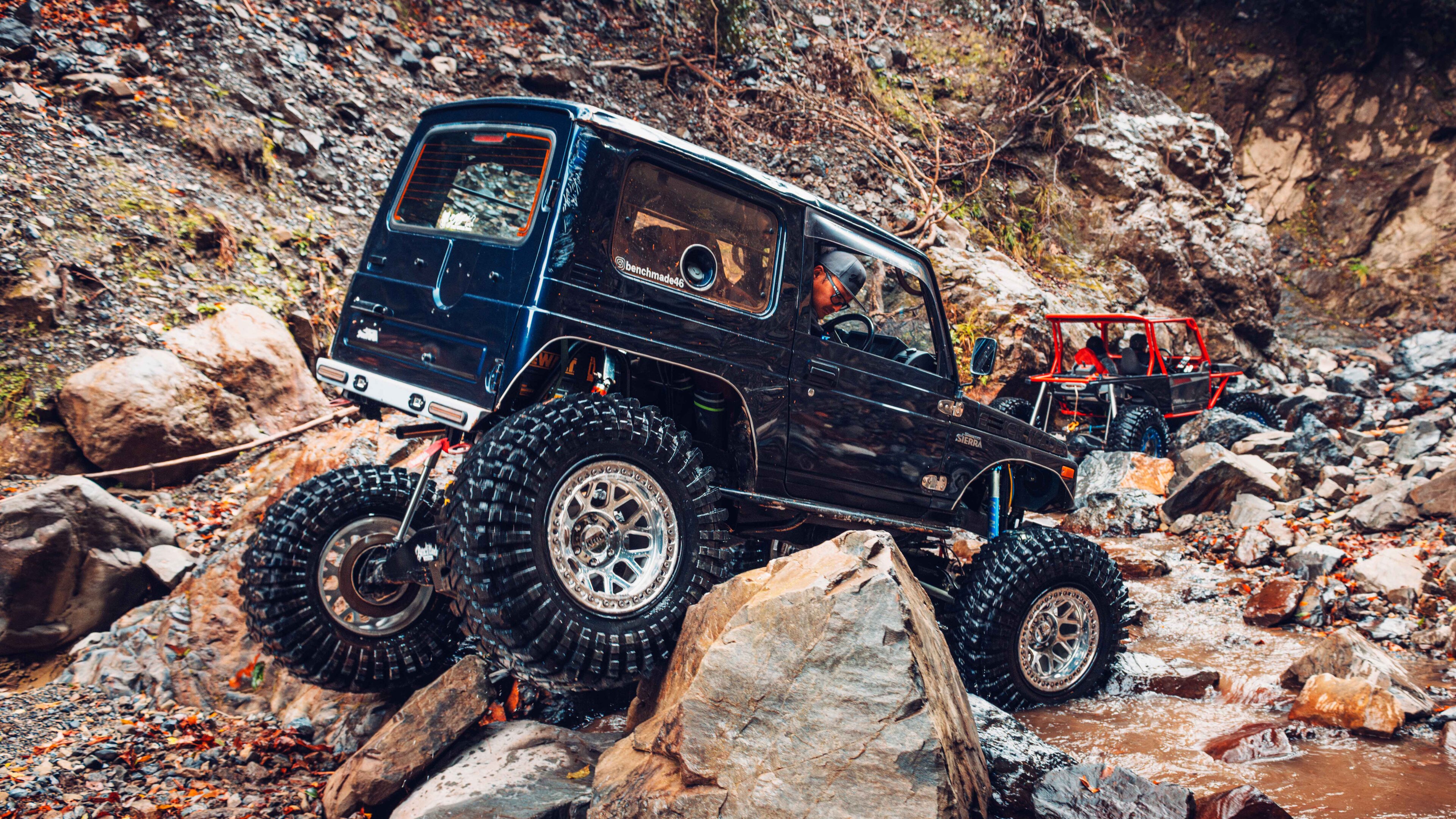 Suzuki Jimnys, Japanese 4x4s