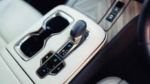 Lexus LM350h