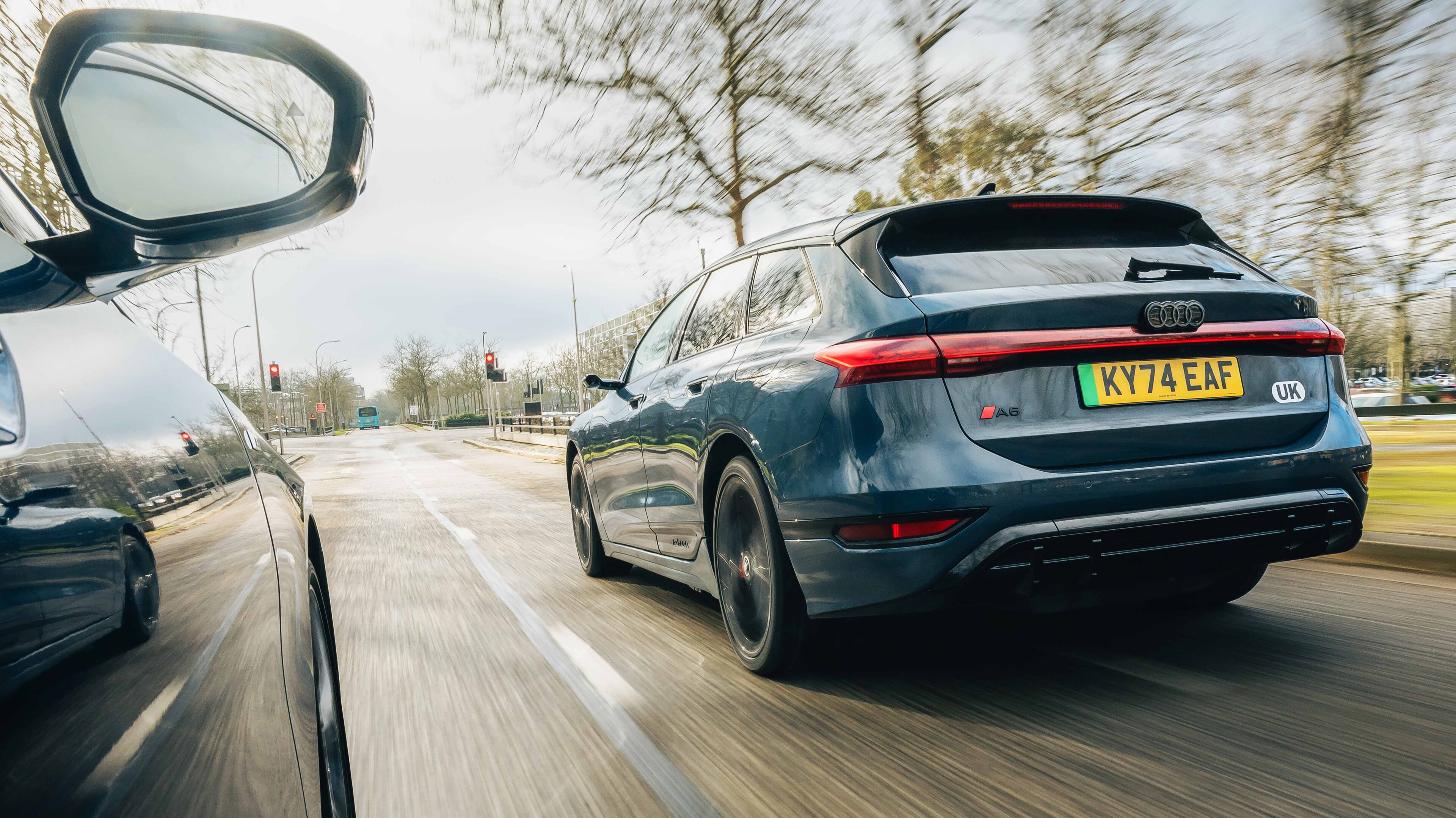 BMW i5 Touring, Audi A6 e-tron Avant