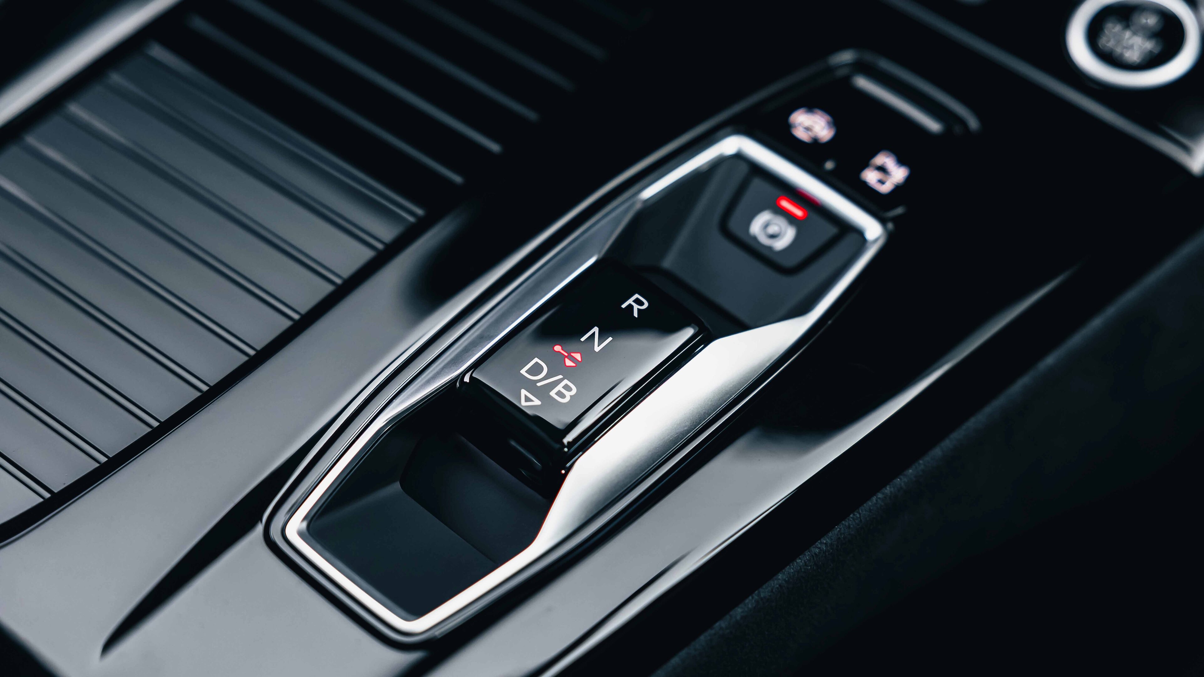 Audi A6 e-tron Avant