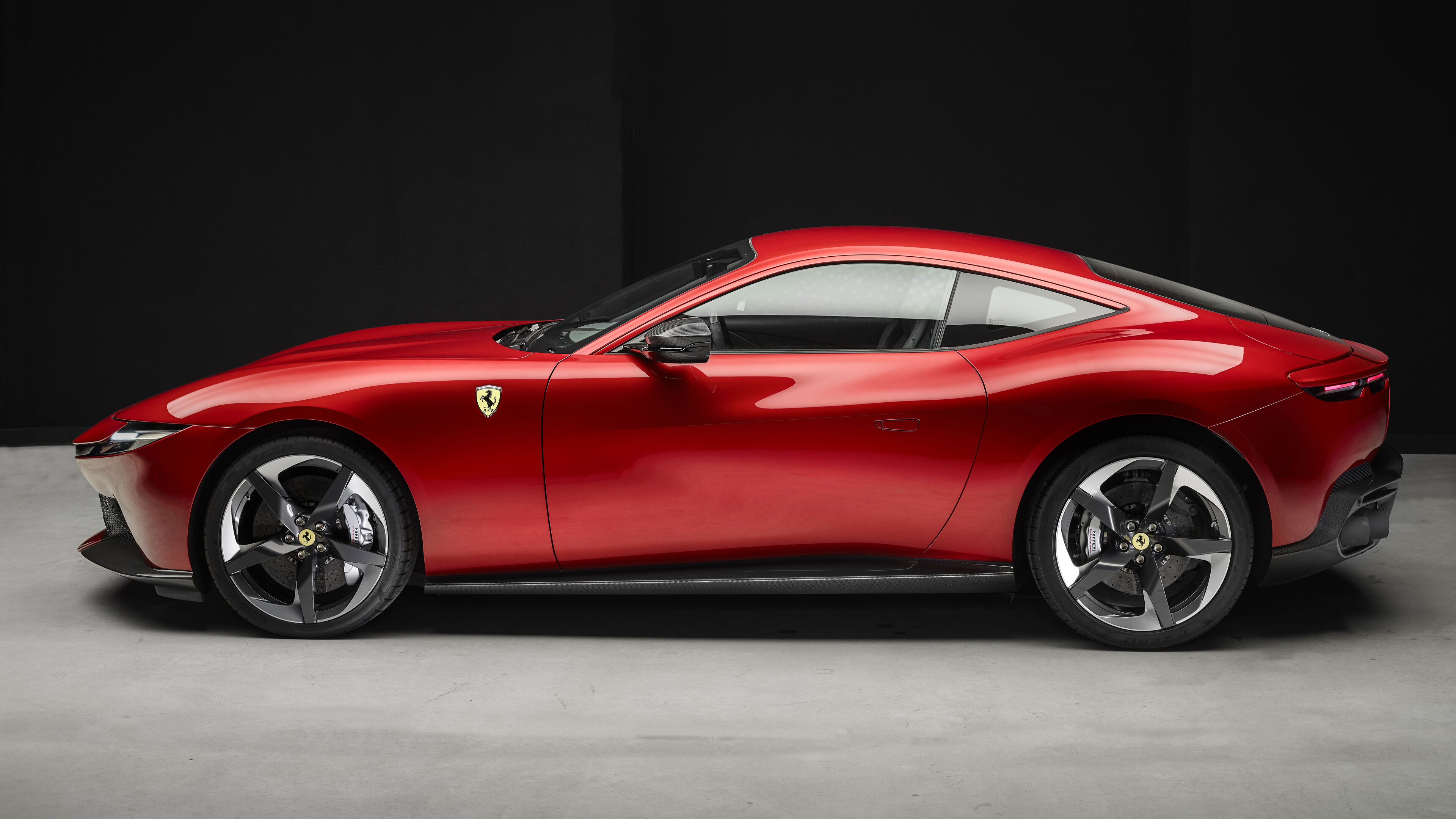 Ferrari Amalfi red 2025