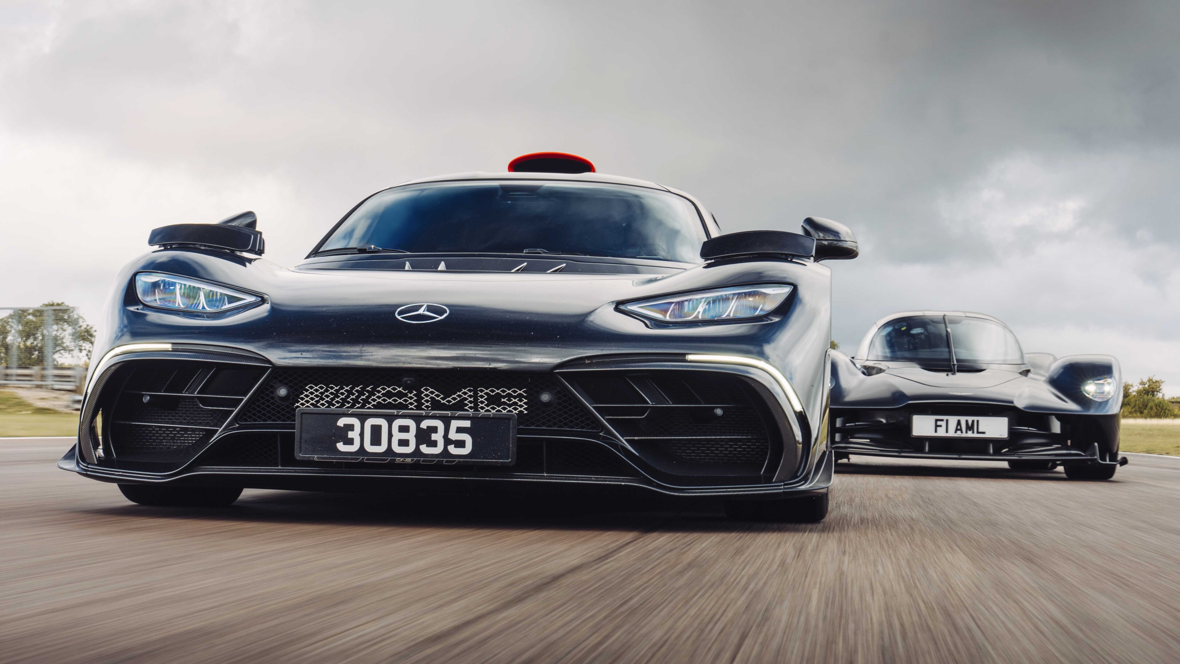Mercedes-AMG One, Aston Martin Valkyrie