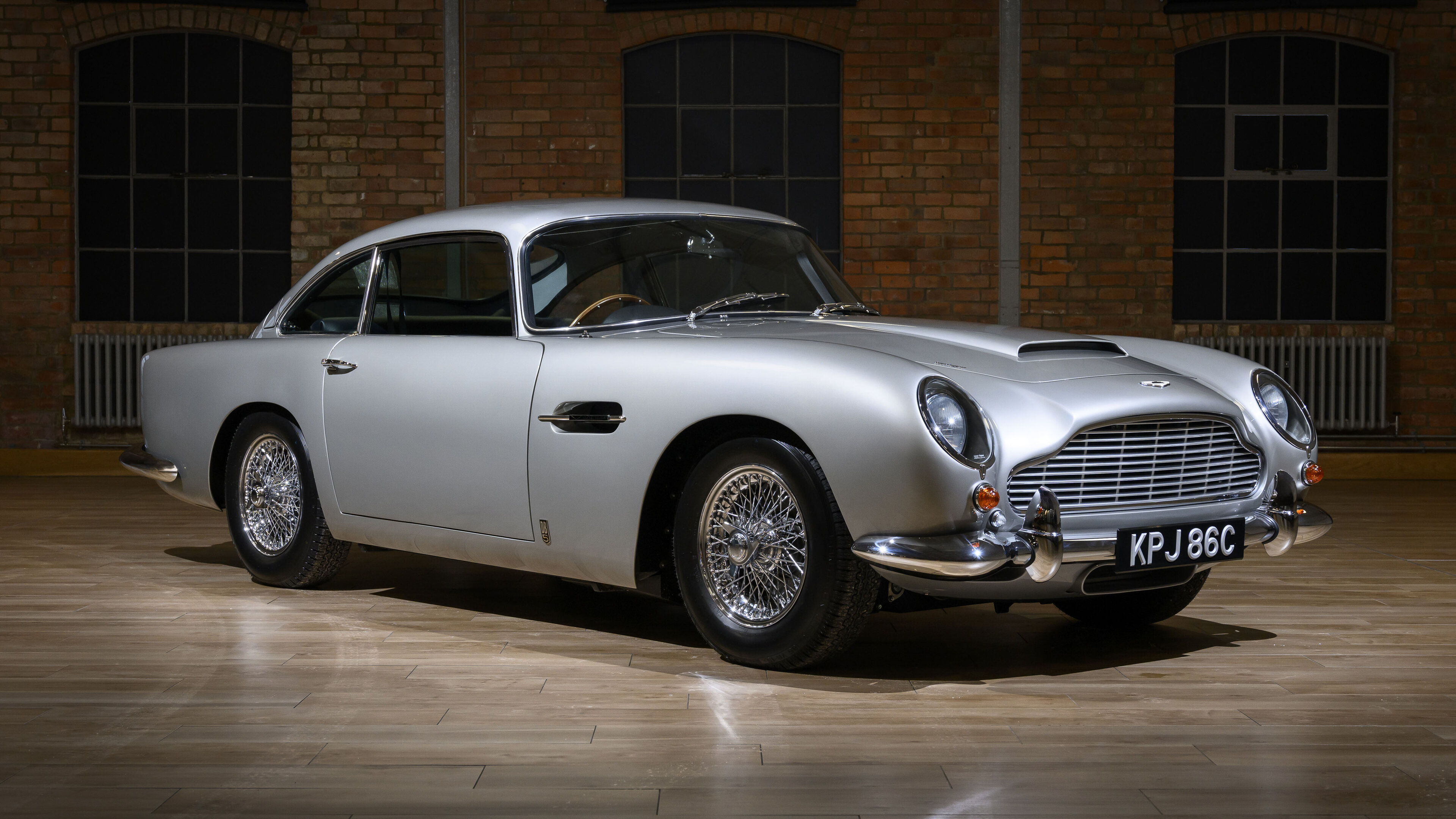 Aston Martin DB5 restoration