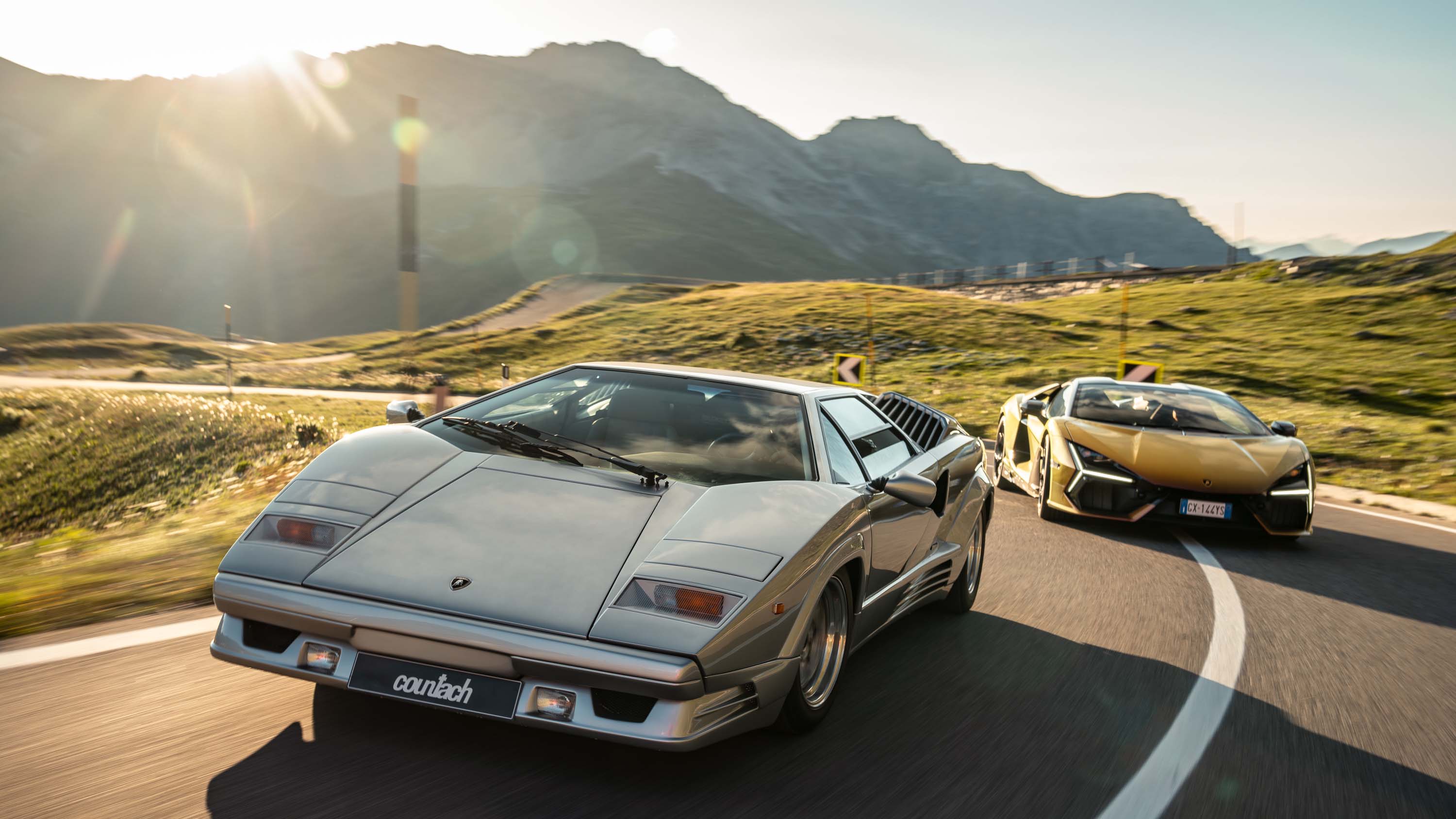 Countach vs Revuelto on the Stelvio Pass