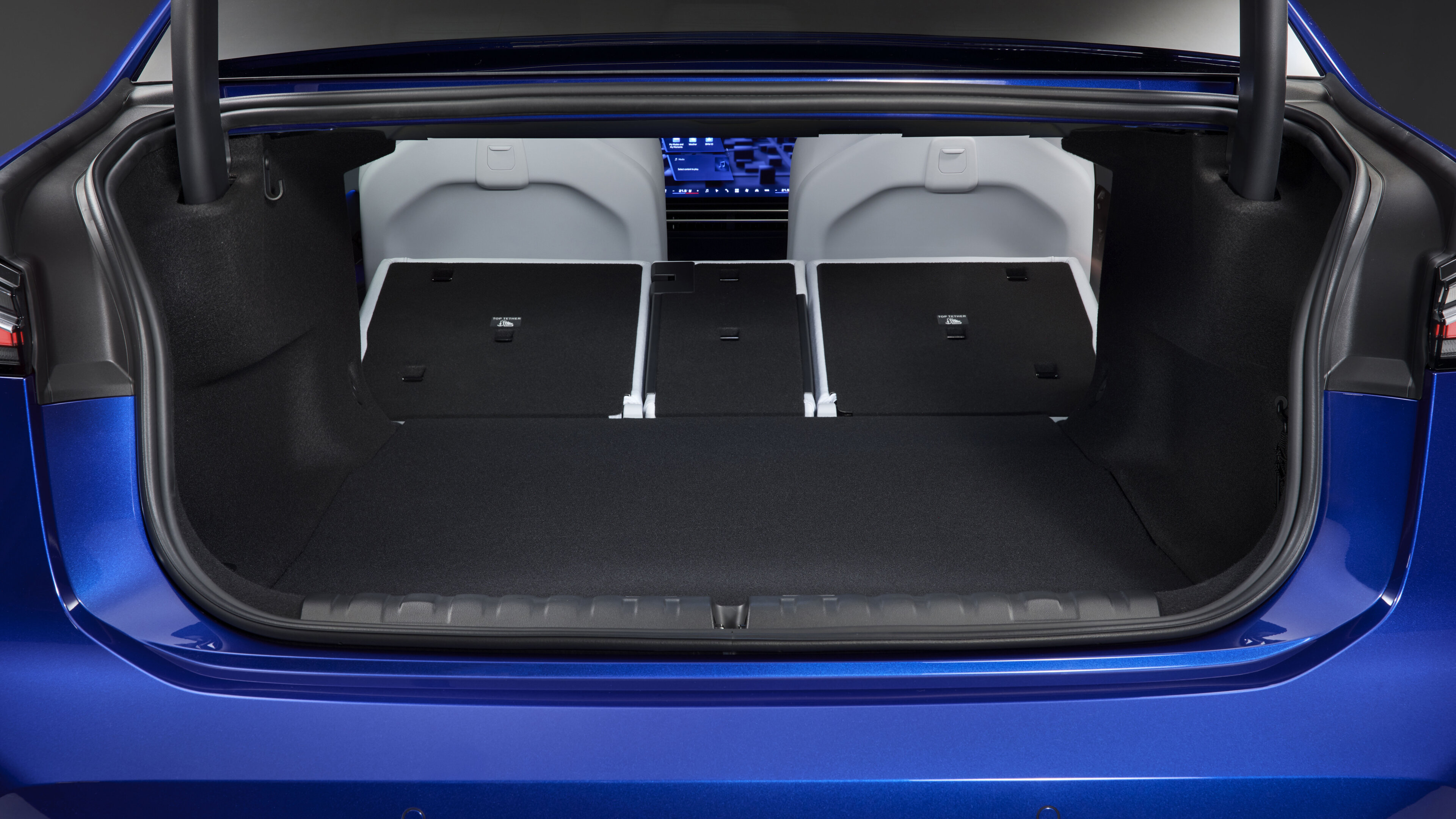 BMW i3 saloon revealed 2026