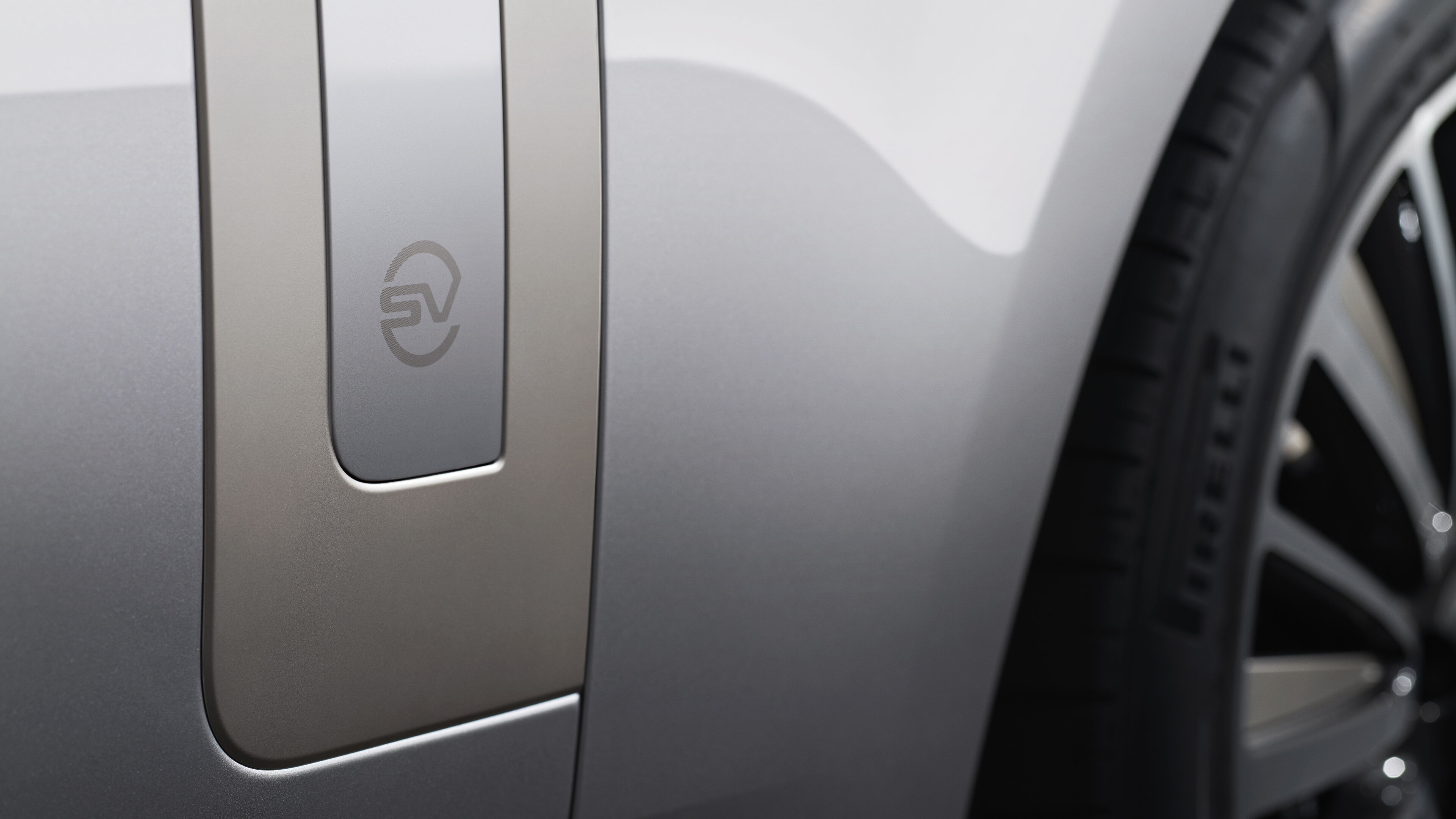 Range Rover SV Ultra revealed