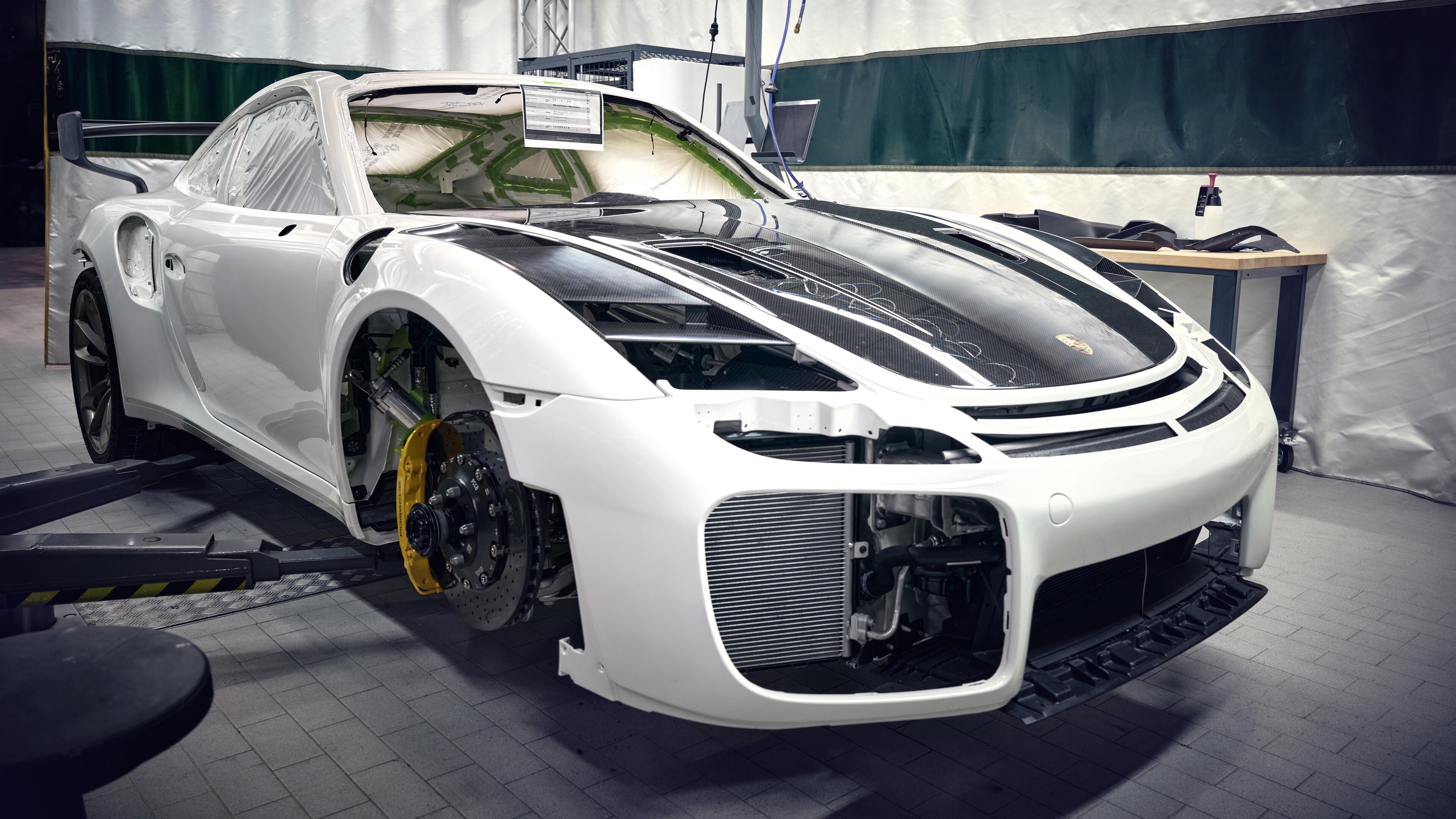 Porsche Flachbau RS revealed